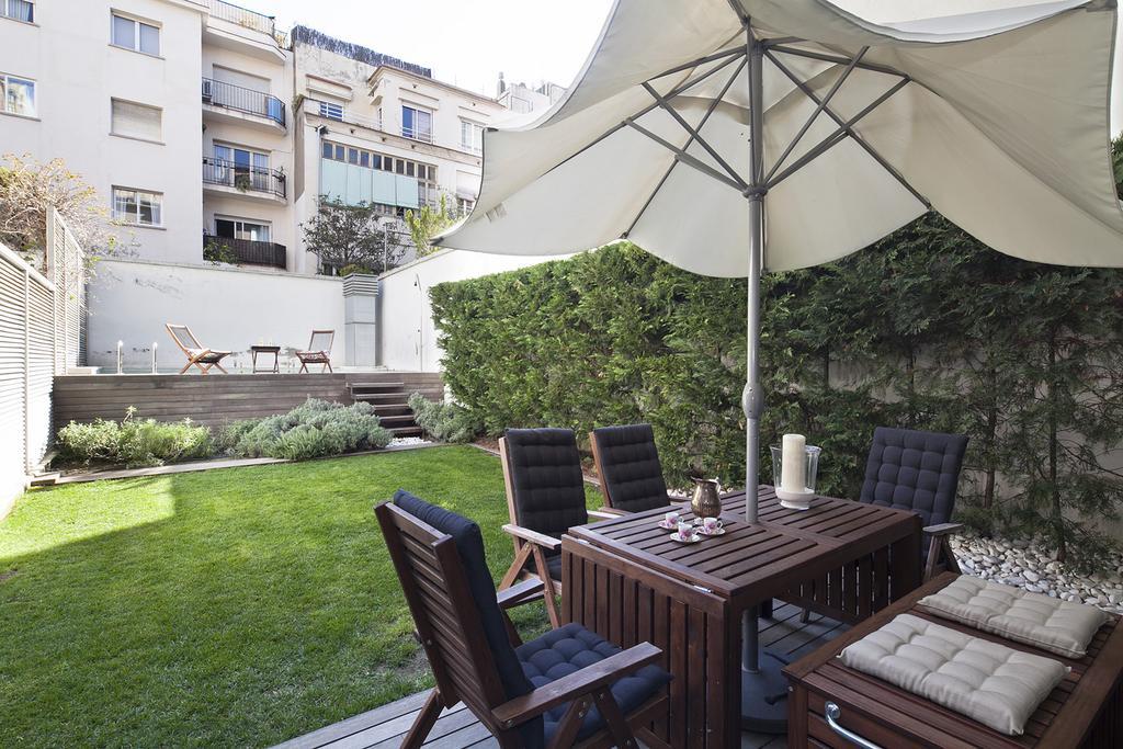 Apartment Barcelona Rentals - Private Pool&Garden Center Buitenkant foto