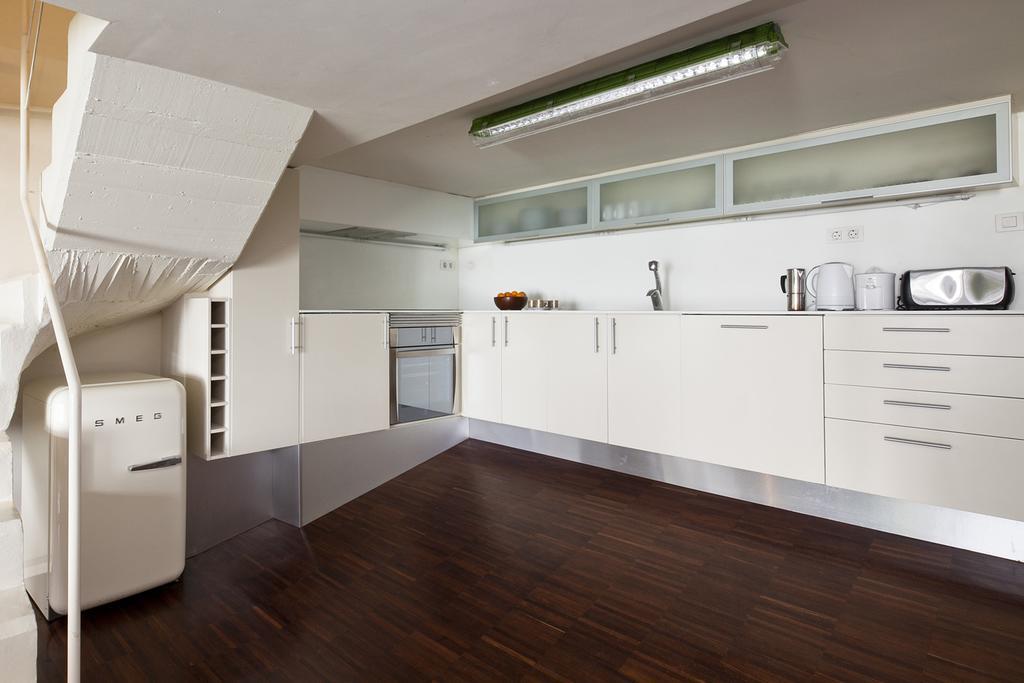 Apartment Barcelona Rentals - Private Pool&Garden Center Buitenkant foto