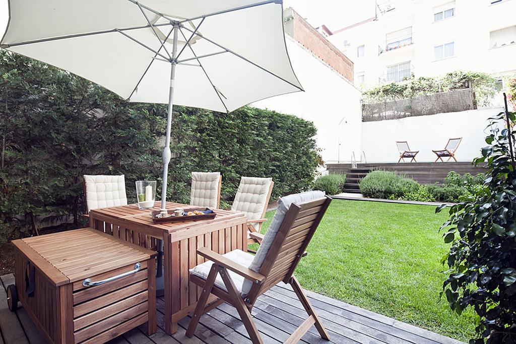 Apartment Barcelona Rentals - Private Pool&Garden Center Buitenkant foto